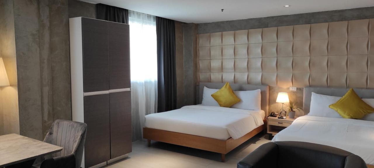 City Park Hotel Residences Taguig Exterior photo